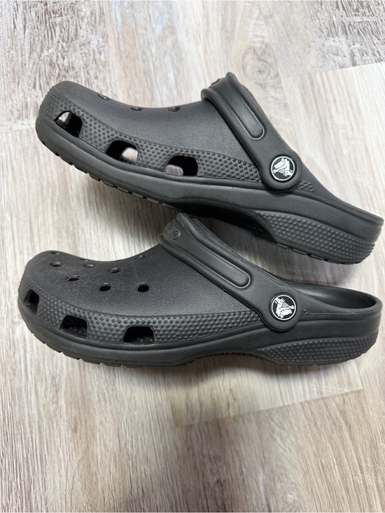 CROCS Shoes - CROCS Women’s Black Size 6
